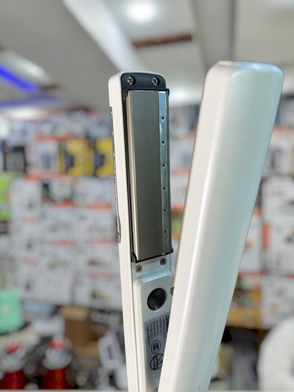 Riwa Steaming Hair Straightener RB-693A (Steam Technology, PTC Heating)