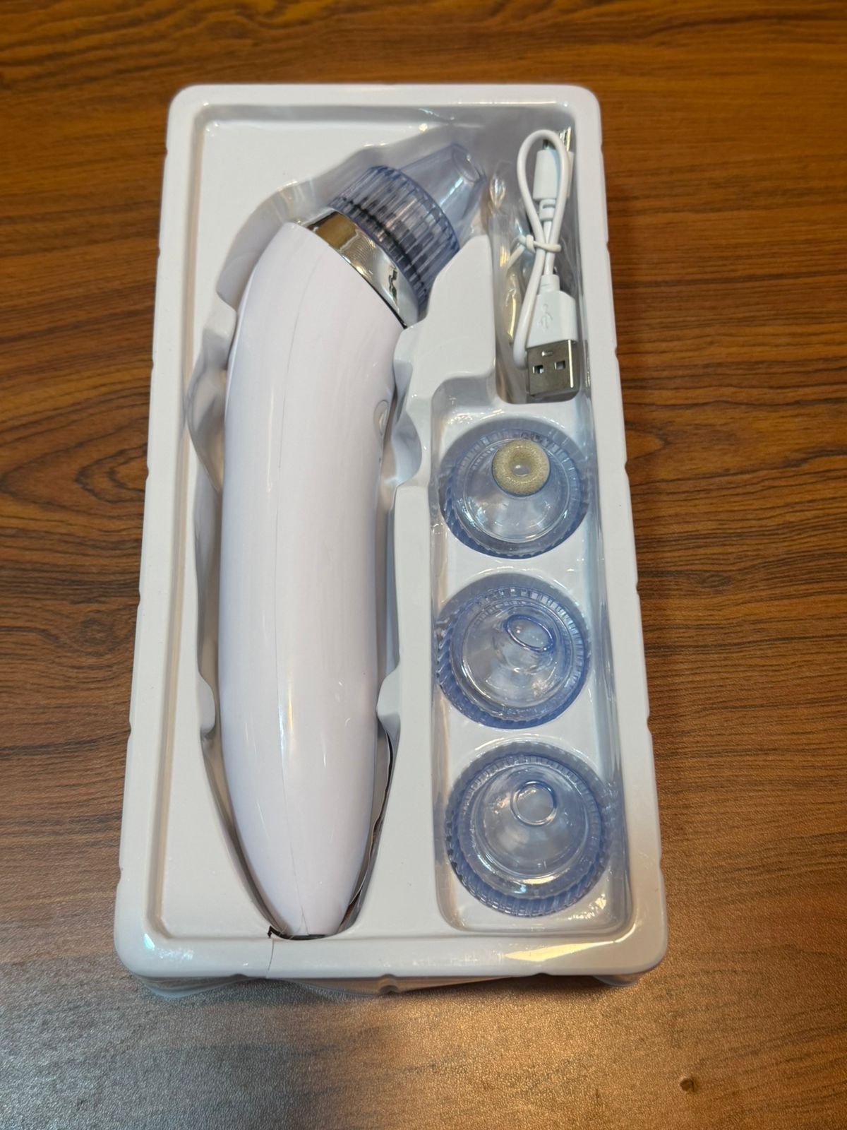 4-in-1 Rechargeable Acne Pore Vacuum Cleaner And Blackhead Remover